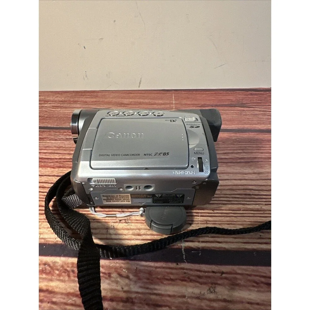 Canon ZR85 MiniDV Camcorder P/R